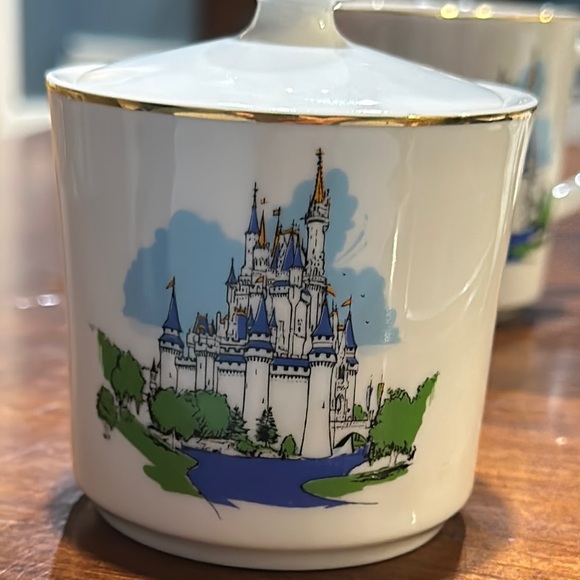 Vintage Walt Disney World Castle Design Cream and Sugar Set - Picture 2 of 10